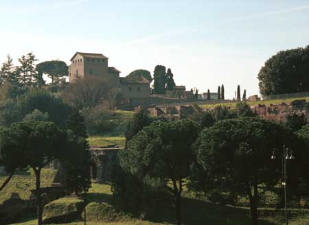 Nice little villa overlooking the Colosseum